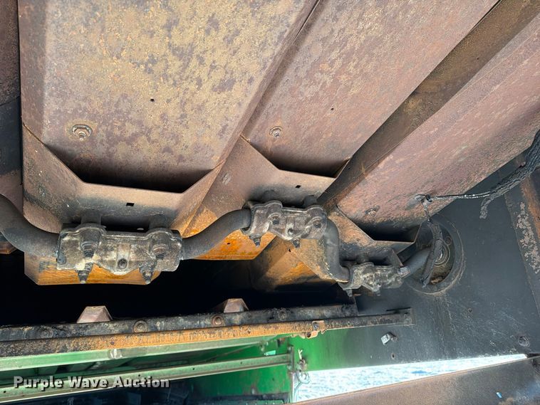 image for item YA5380 1994 John Deere 9600 RWA combine