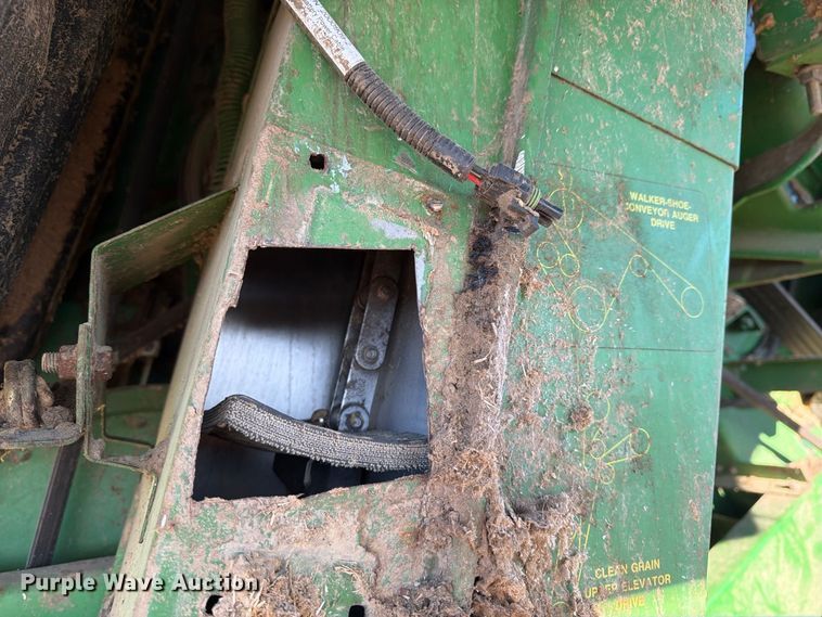 image for item YA5380 1994 John Deere 9600 RWA combine