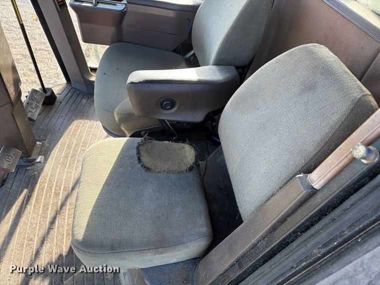 image for item YA5380 1994 John Deere 9600 RWA combine
