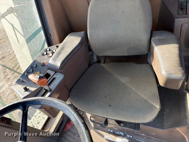 image for item YA5380 1994 John Deere 9600 RWA combine