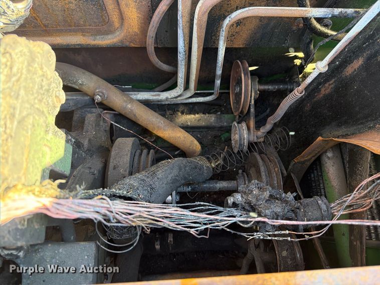image for item YA5380 1994 John Deere 9600 RWA combine