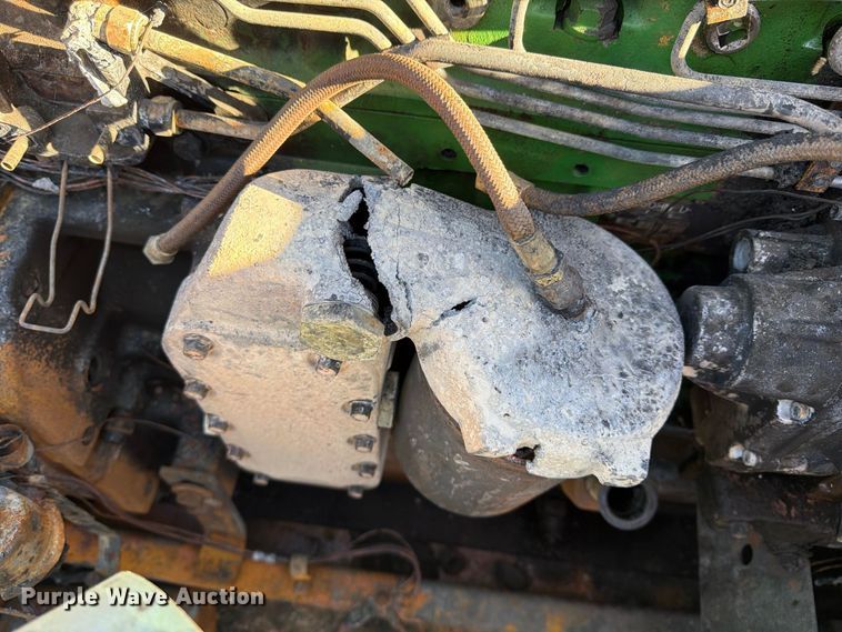 image for item YA5380 1994 John Deere 9600 RWA combine