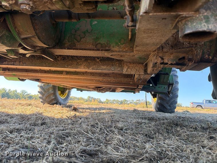image for item YA5380 1994 John Deere 9600 RWA combine