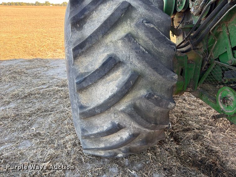 image for item YA5380 1994 John Deere 9600 RWA combine
