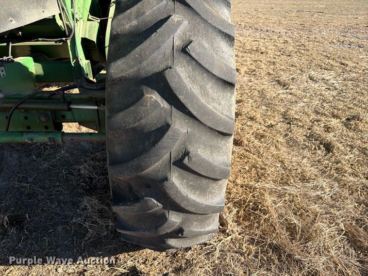 image for item YA5380 1994 John Deere 9600 RWA combine