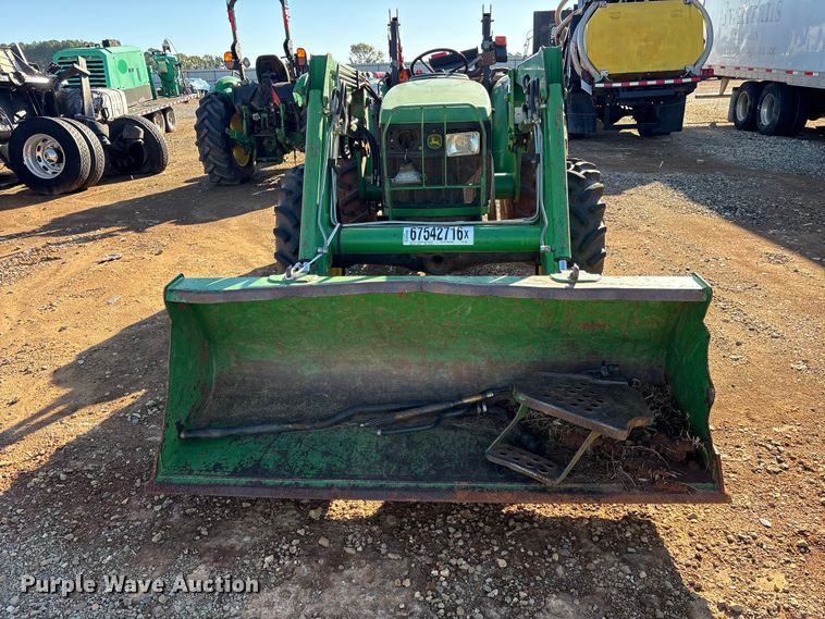 image for item YA5402 2006 John Deere 5105 MFWD tractor