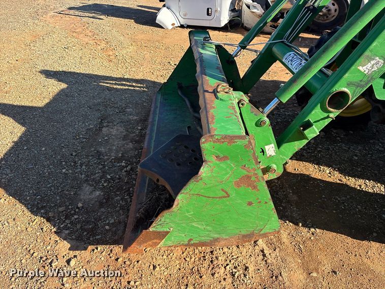 image for item YA5402 2006 John Deere 5105 MFWD tractor