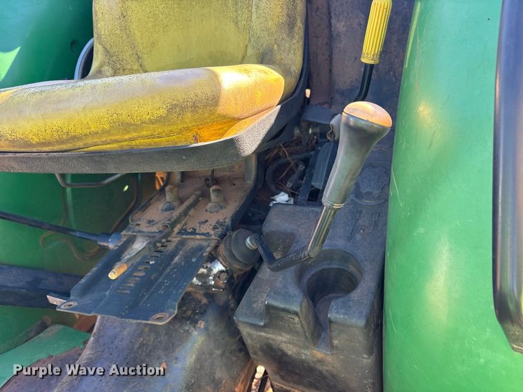 image for item YA5402 2006 John Deere 5105 MFWD tractor