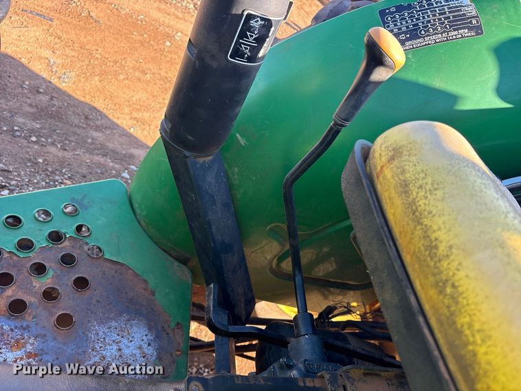 image for item YA5402 2006 John Deere 5105 MFWD tractor