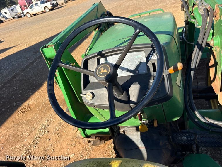 image for item YA5402 2006 John Deere 5105 MFWD tractor