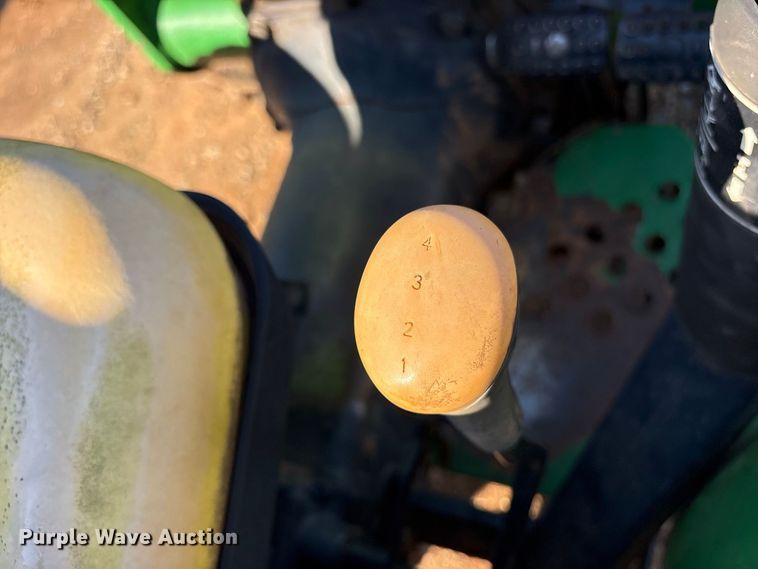 image for item YA5402 2006 John Deere 5105 MFWD tractor