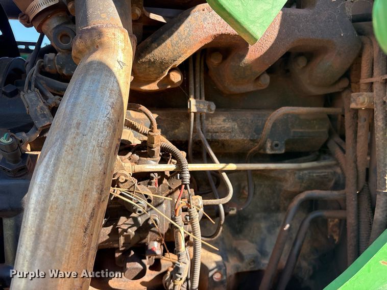 image for item YA5402 2006 John Deere 5105 MFWD tractor