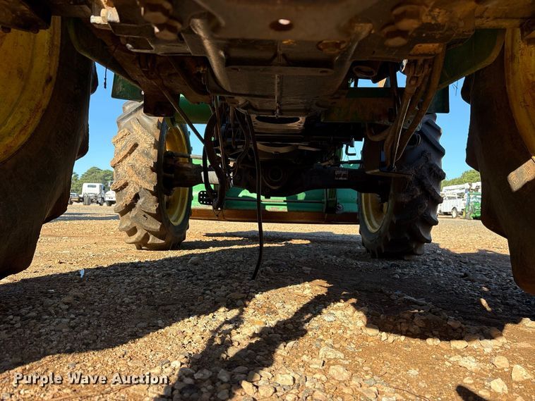 image for item YA5402 2006 John Deere 5105 MFWD tractor