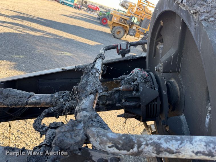 image for item YA5448 2016 Massey Ferguson 2270 large square baler