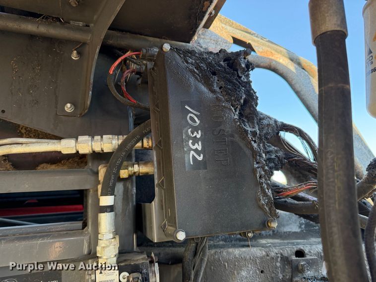 image for item YA5448 2016 Massey Ferguson 2270 large square baler
