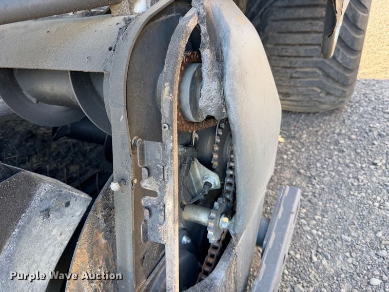image for item YA5448 2016 Massey Ferguson 2270 large square baler