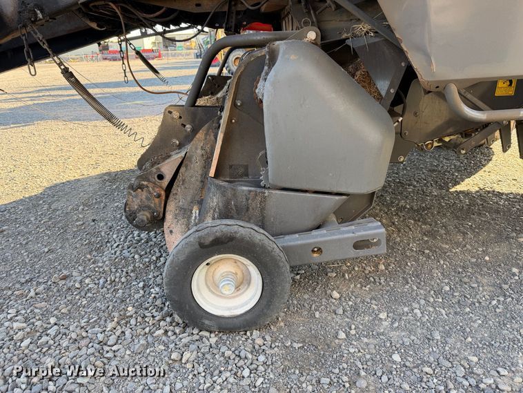 image for item YA5448 2016 Massey Ferguson 2270 large square baler