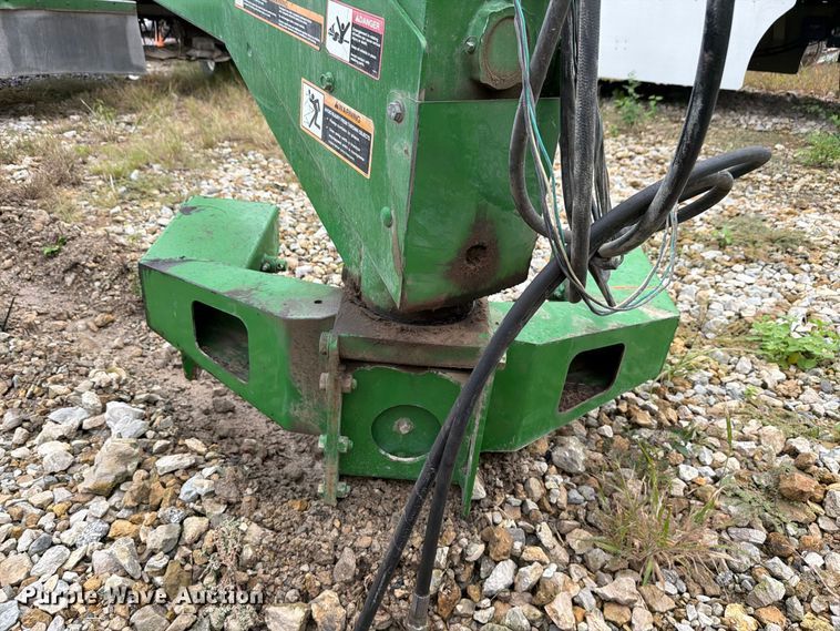 image for item YA5480 John Deere 956 swather / windrower