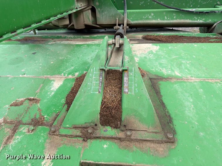 image for item YA5480 John Deere 956 swather / windrower