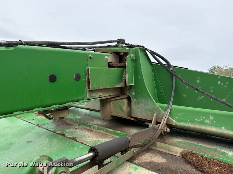 image for item YA5480 John Deere 956 swather / windrower