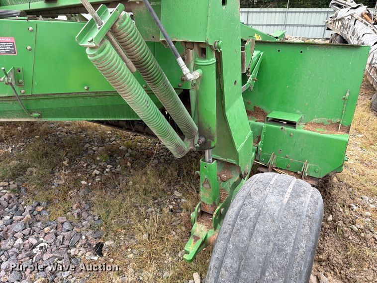 image for item YA5480 John Deere 956 swather / windrower