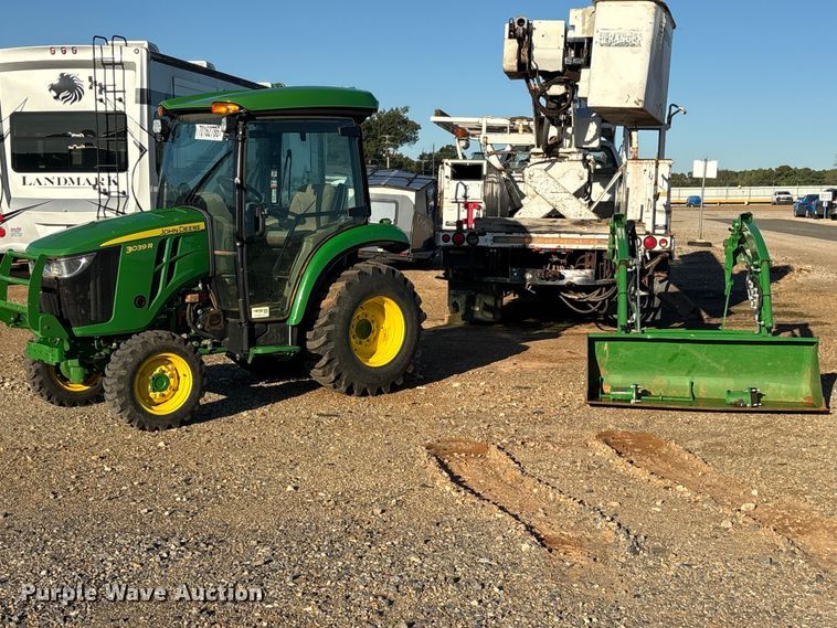 image for item YA5487 2025 John Deere 3039R MFWD tractor