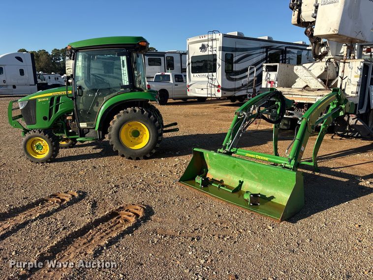 image for item YA5487 2025 John Deere 3039R MFWD tractor