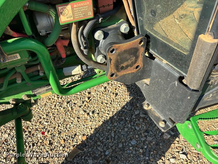 image for item YA5487 2025 John Deere 3039R MFWD tractor