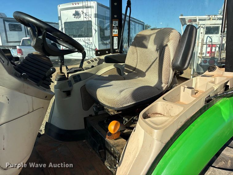 image for item YA5487 2025 John Deere 3039R MFWD tractor