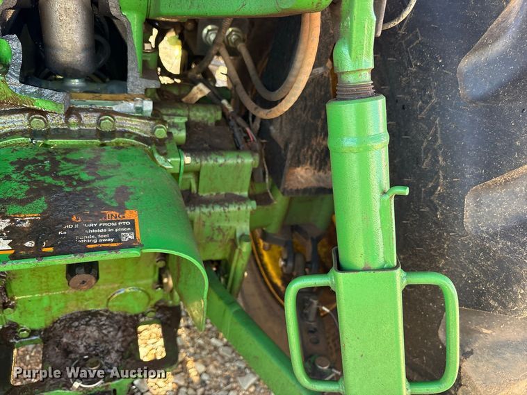 image for item YA5487 2025 John Deere 3039R MFWD tractor