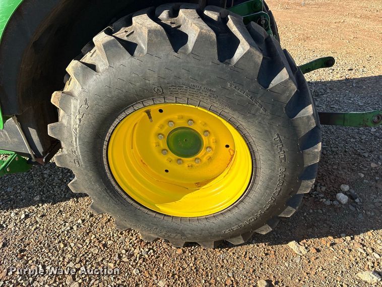 image for item YA5487 2025 John Deere 3039R MFWD tractor