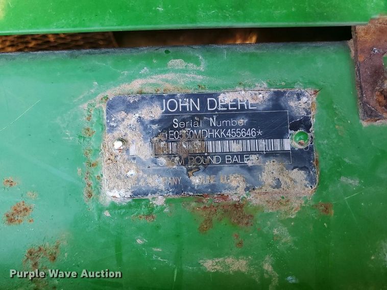 image for item YA5489 2019 John Deere 560M round baler