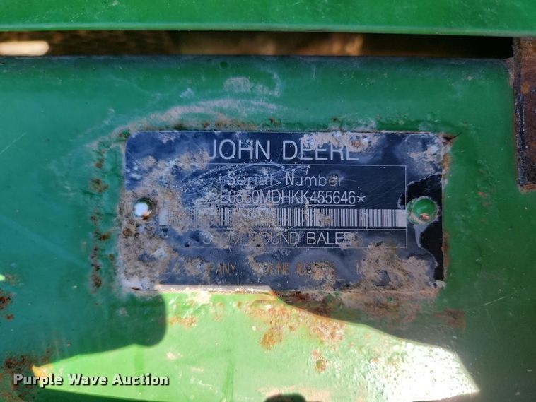image for item YA5489 2019 John Deere 560M round baler