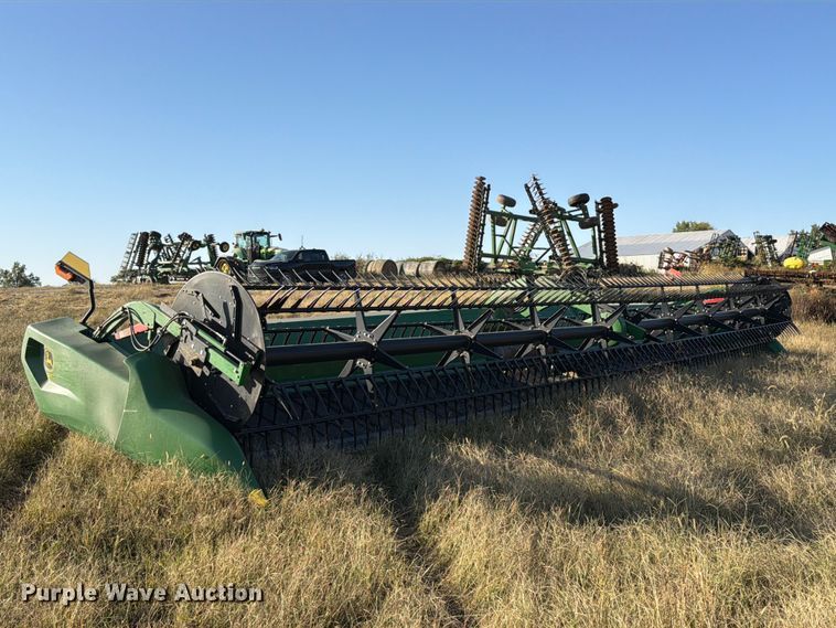 image for item YA5492 2022 John Deere RD40F HydraFlex flex draper head