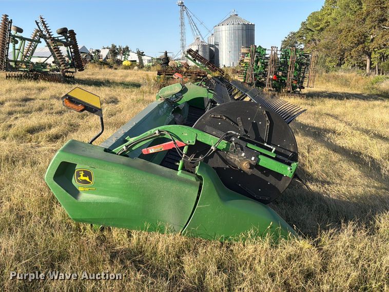 image for item YA5492 2022 John Deere RD40F HydraFlex flex draper head