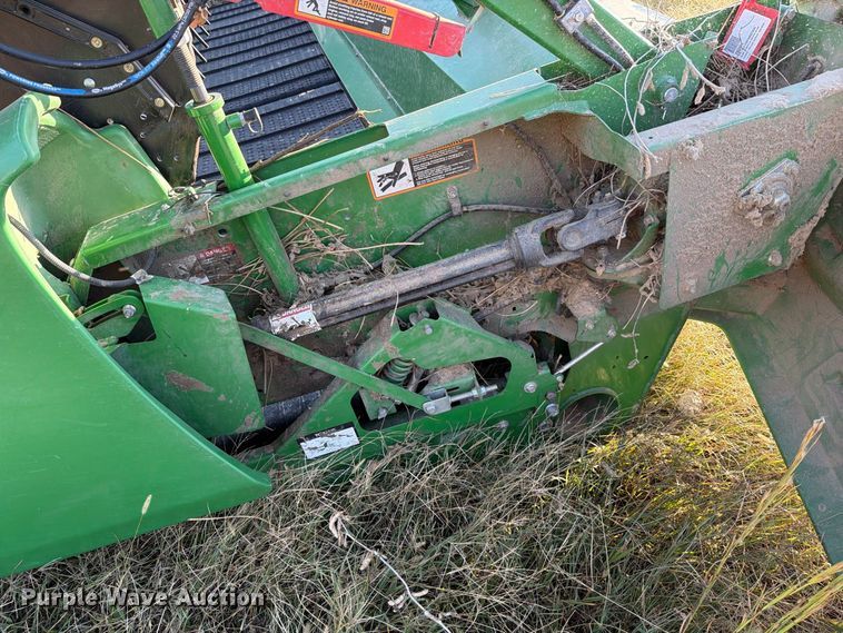 image for item YA5492 2022 John Deere RD40F HydraFlex flex draper head