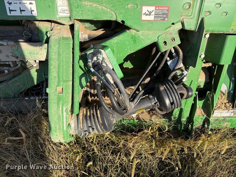 image for item YA5492 2022 John Deere RD40F HydraFlex flex draper head