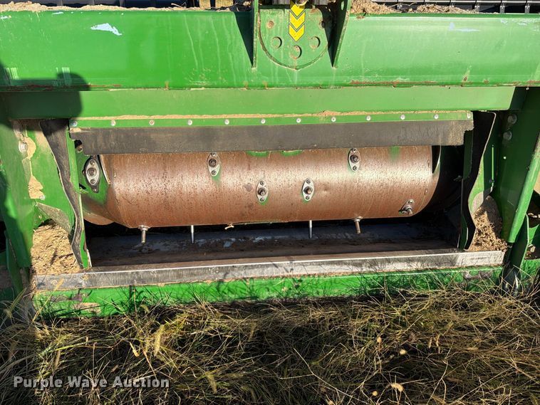 image for item YA5492 2022 John Deere RD40F HydraFlex flex draper head