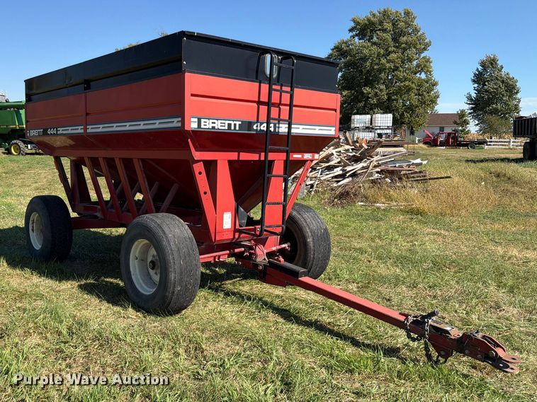 image for item YA5496 Brent 444 gravity wagon