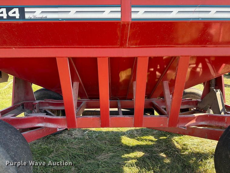 image for item YA5496 Brent 444 gravity wagon