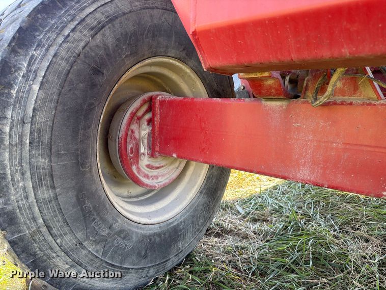 image for item YA5496 Brent 444 gravity wagon