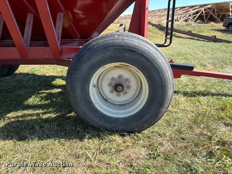 image for item YA5496 Brent 444 gravity wagon
