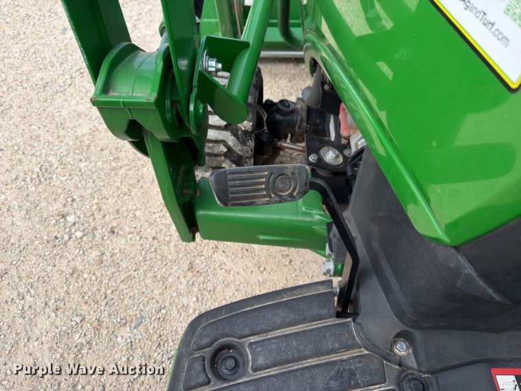image for item YA5534 2024 John Deere 1025R MFWD tractor