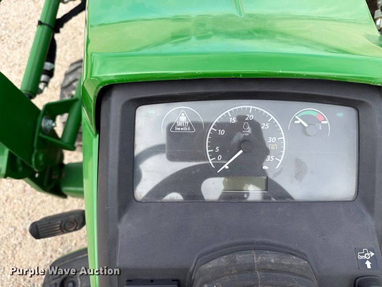 image for item YA5534 2024 John Deere 1025R MFWD tractor
