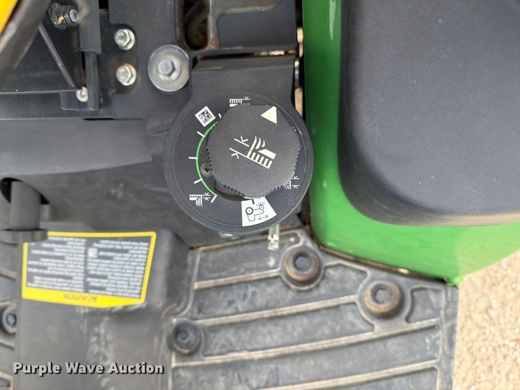 image for item YA5534 2024 John Deere 1025R MFWD tractor