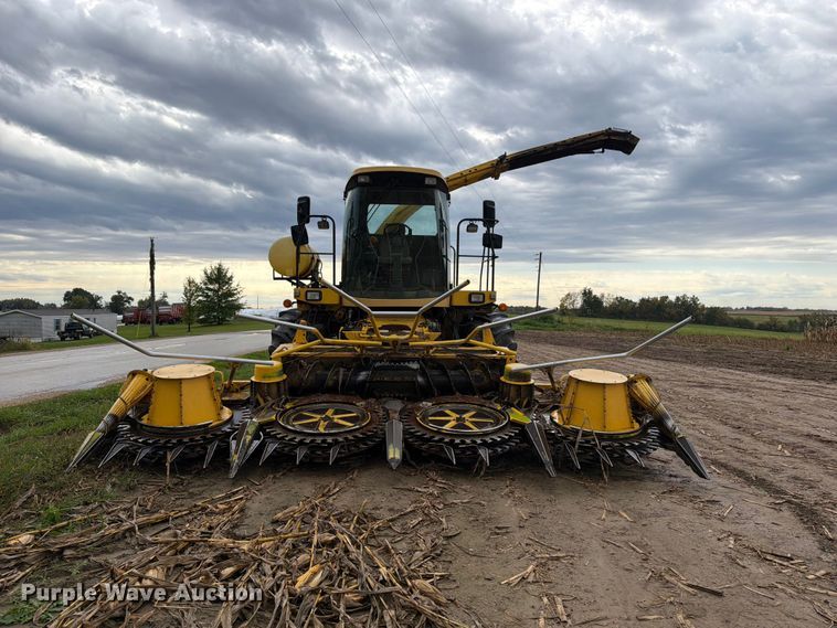 image for item YA5573 2022 New Holland FX60 PRWD forage harvester
