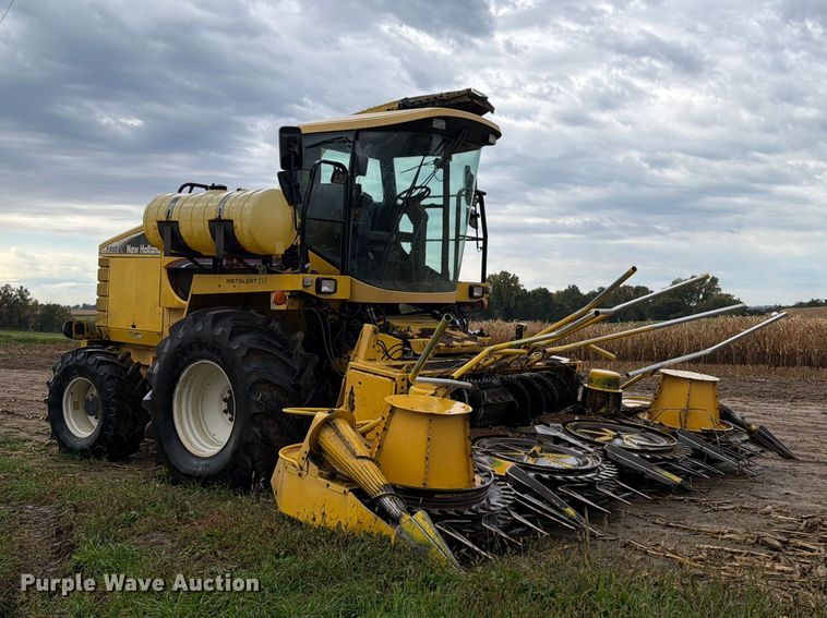 image for item YA5573 2022 New Holland FX60 PRWD forage harvester