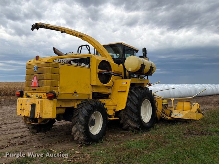 image for item YA5573 2022 New Holland FX60 PRWD forage harvester
