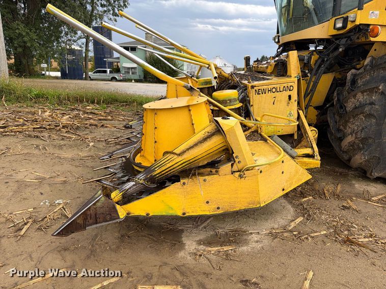 image for item YA5573 2022 New Holland FX60 PRWD forage harvester