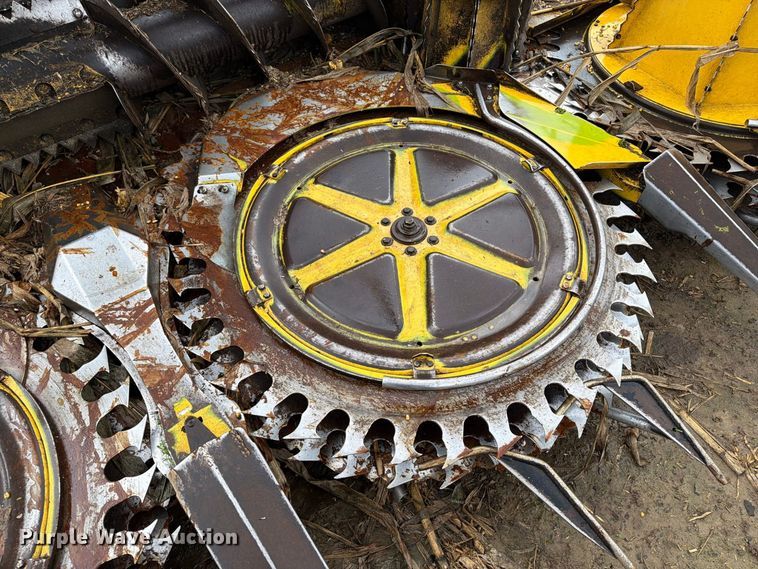image for item YA5573 2022 New Holland FX60 PRWD forage harvester
